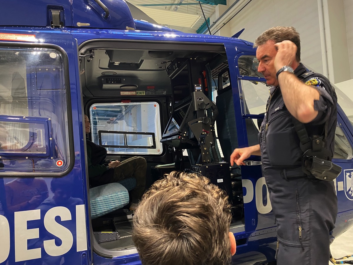 Führung und Einblick in Hubschrauber der Bundespolizei